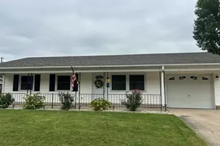138 McCraw Dr, Englewood, OH 45322 - Photo 1