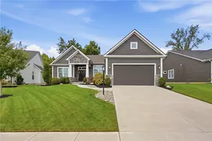 9517 Monaco Cir, Centerville, OH 45458 - Photo 3