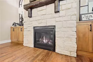 9517 Monaco Cir, Centerville, OH 45458 - Photo 9