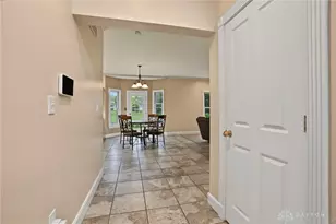 1939 Fountain View Dr, Dayton, OH 45414 - Photo 11