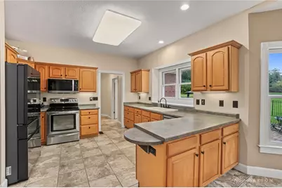 1939 Fountain View Drive, Dayton, OH 45414 - Photo 13
