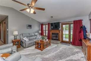 5373 Upper Valley Pike, Springfield, OH 45502 - Photo 9