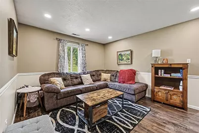 3849 Winthrop Drive, Beavercreek, OH 45431 - Photo 9
