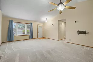 6230 7 Pines Dr, West Carrollton, OH 45449 - Photo 9