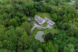 1060 Hidden Ridge Ln, Washington Twp, OH 45459 - Photo 7