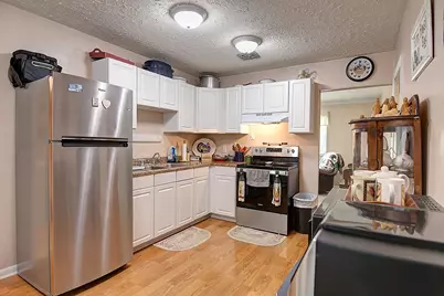 5753 Lily Lane, Dayton, OH 45414 - Photo 9