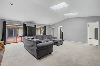 2180 Woodstock Court, Troy, OH 45373 - Photo 9