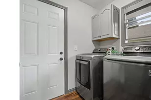 2742 Greenridge Cir, Beavercreek, OH 45431 - Photo 11