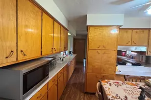 11794 S Wolf Creek Pike, Brookville, OH 45309 - Photo 7