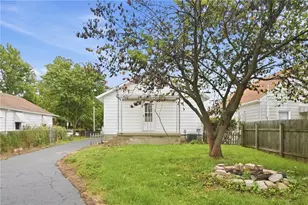1017 Weng Ave, Dayton, OH 45420 - Photo 39
