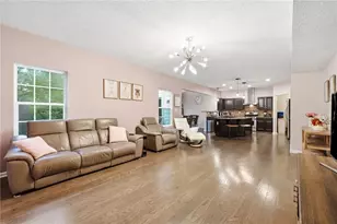 1888 Daffodil Ct, Beavercreek Twp, OH 45385 - Photo 9