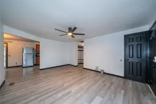 7701 Shepherdess Dr, Huber Heights, OH 45424 - Photo 5