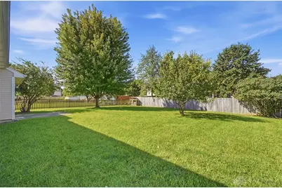 9037 Marquis Drive, Miamisburg, OH 45342 - Photo 21
