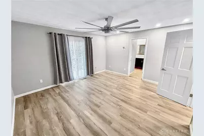 6800 Curtwood Drive, Tipp City, OH 45371 - Photo 15