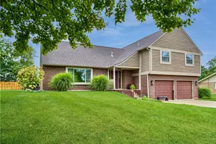 6800 Curtwood Dr, Tipp City, OH 45371 - Photo 1