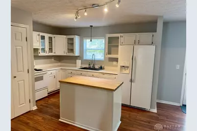 5251 Mallet Club Drive, Dayton, OH 45439 - Photo 9