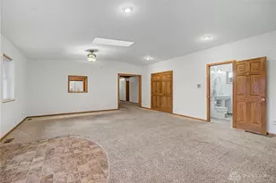 5748 Mallard Dr, Huber Heights, OH 45424 - Photo 15