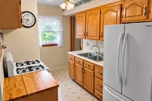 5784 Enright Ave, Riverside, OH 45431 - Photo 7