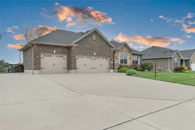 156 Wolf Creek Court, Carlisle, OH 45005 - Photo 3