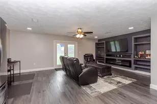 7290 Eyler Dr, Springboro, OH 45066 - Photo 9