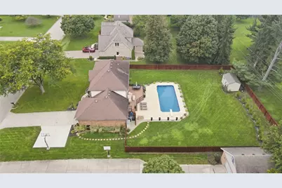 2091 Canterbury Court, Troy, OH 45373 - Photo 3