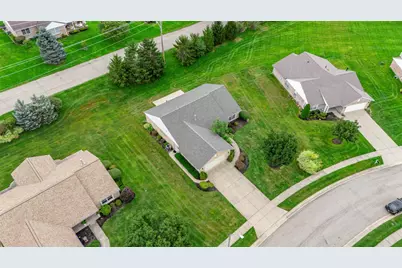 1823 Hambletonian Court, Miamisburg, OH 45342 - Photo 35