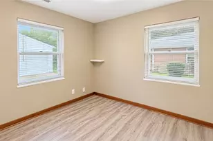 5060 Lauderdale Dr, Moraine, OH 45439 - Photo 9