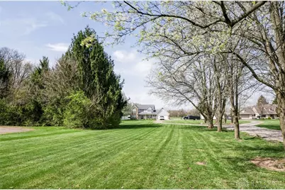 10525 Frederick Pike, Vandalia, OH 45377 - Photo 7