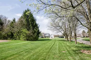 10525 Frederick Pike, Vandalia, OH 45377 - Photo 7
