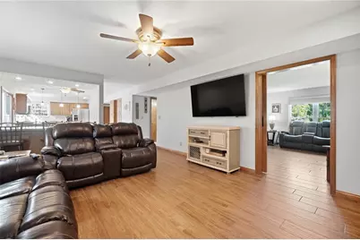 10525 Frederick Pike, Vandalia, OH 45377 - Photo 19