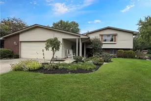 841 Rockcreek Dr, Centerville, OH 45458 - Photo 1