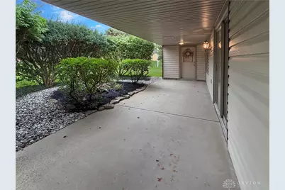 841 Rockcreek Drive, Centerville, OH 45458 - Photo 31