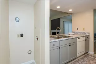 8495 Woodgrove Dr, Washington Twp, OH 45458 - Photo 17