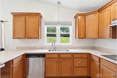 5907 Verdi Drive, Dayton, OH 45449 - Photo 7