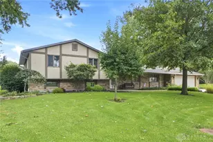 7882 Millerton Dr, Centerville, OH 45459 - Photo 1
