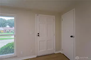 2128 Brennan Ln, Springfield, OH 45506 - Photo 7