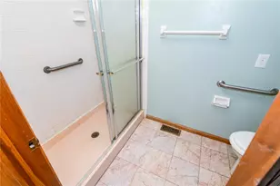 7825 Belle Plain Dr, Huber Heights, OH 45424 - Photo 15