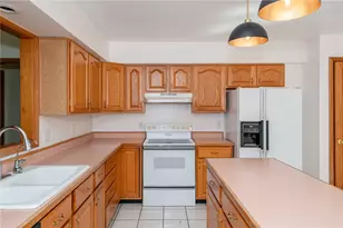 7825 Belle Plain Dr, Huber Heights, OH 45424 - Photo 5