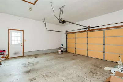 7825 Belle Plain Drive, West Carrollton, OH 45424 - Photo 25