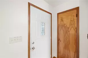 95 Lawnview Ave, North Hampton, OH 45349 - Photo 7