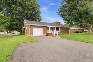 95 Lawnview Ave, North Hampton, OH 45349 - Photo 3