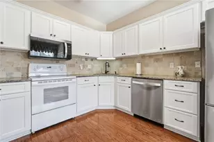 9074 Waterway Ct, Miamisburg, OH 45342 - Photo 13