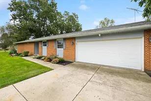5325 David Dr, Tipp City, OH 45371 - Photo 5