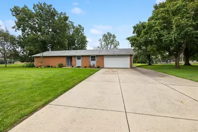 5325 David Drive, Tipp City, OH 45371 - Photo 3