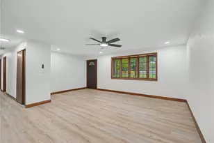 193 Monarch Rd, Washington Twp, OH 45458 - Photo 9