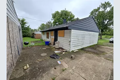 1614 S Gettysburg Avenue, Dayton, OH 45417 - Photo 5