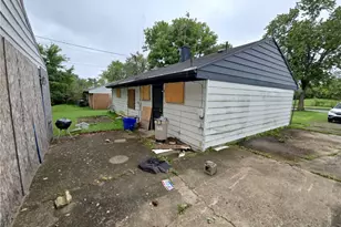 1614 S Gettysburg Ave, Dayton, OH 45417 - Photo 5