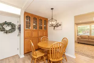 887 New England Ave, Centerville, OH 45429 - Photo 13