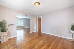 327 Patterson Rd, Oakwood, OH 45419 - Photo 9