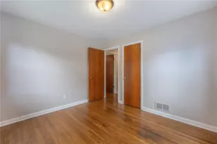 327 Patterson Rd, Oakwood, OH 45419 - Photo 19